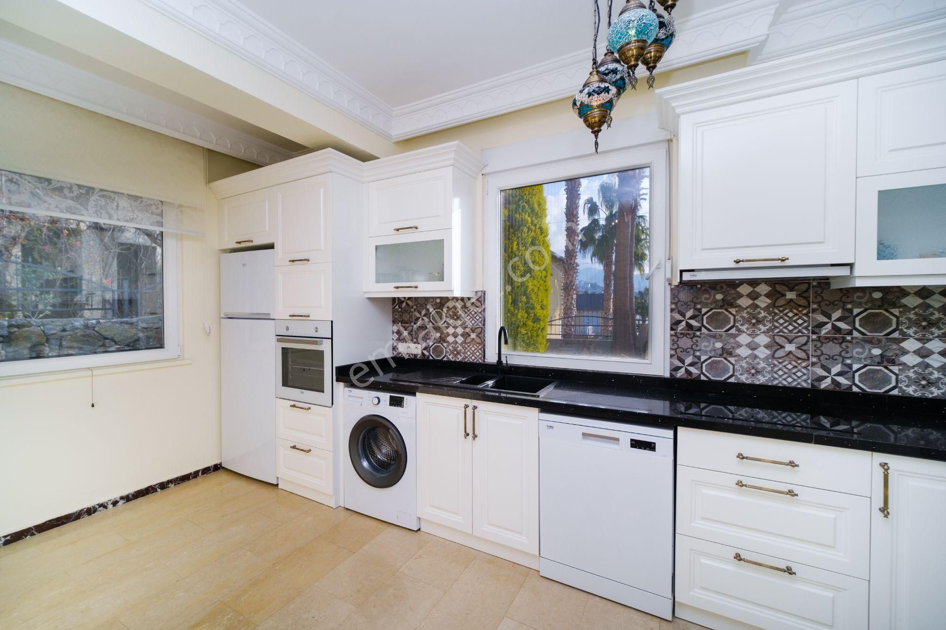 Alanya Konaklı 3+1 620m2 Lüks Eşyalı,sessiz Sakin Site İçinde Müstakil,huzur Arıyanlar İçin,eşsizzz - Görsel 6