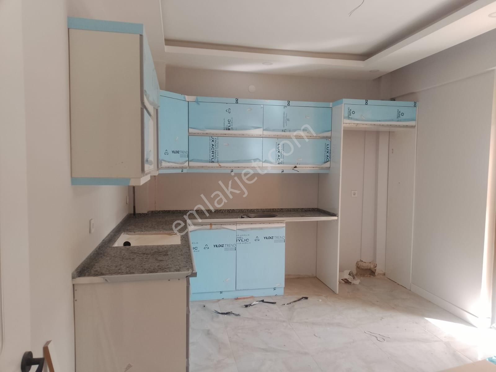 Akşehir Yeni Satılık Daire AKÇAY EMLAK'TAN YENİ MAHALLE SİMAY MARKET ARKASINDA GARAJLI SATILIK 2+1 DAİRE 