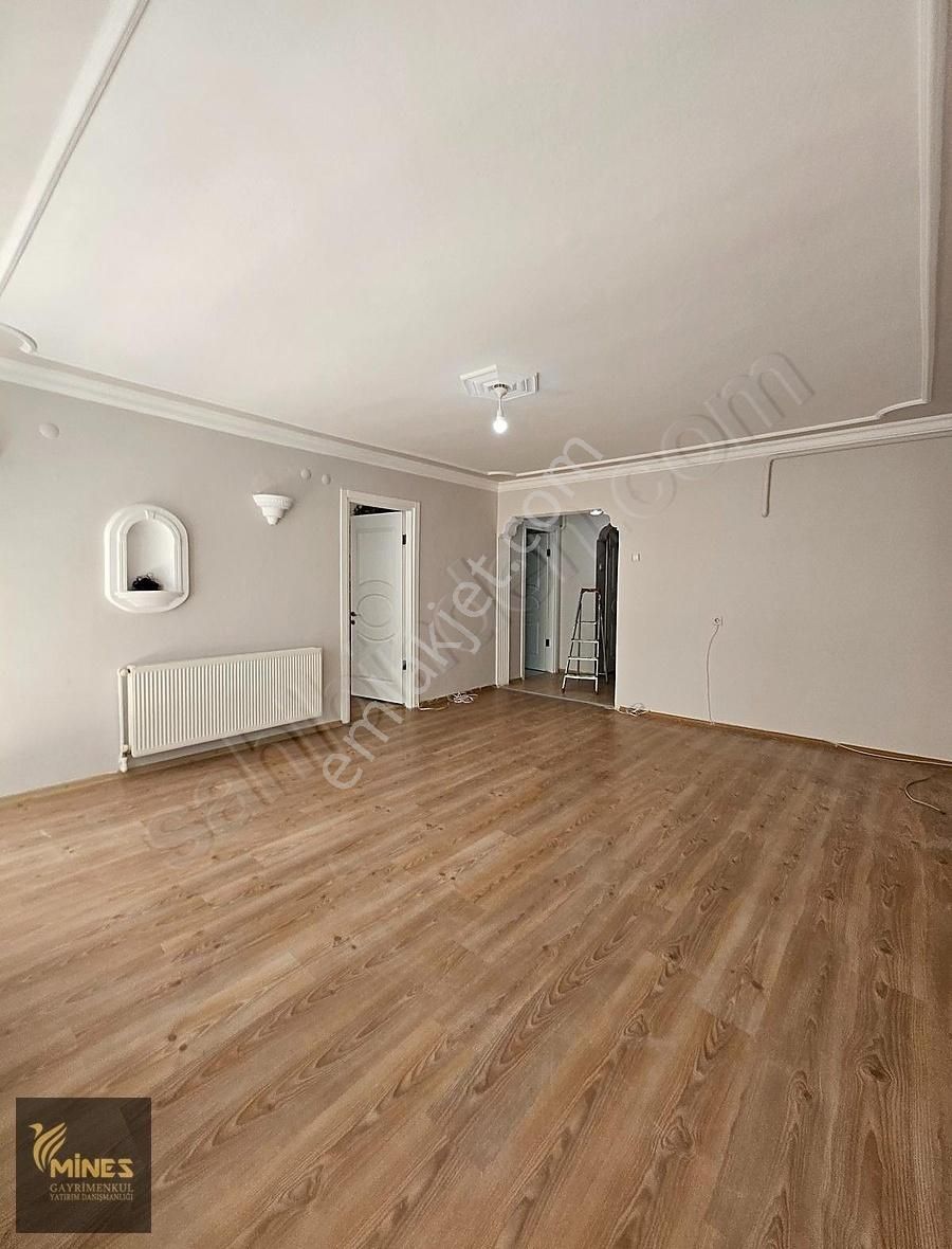 Karabağlar Esenlik Satılık Daire İZMİR KARABAĞLAR ESENLİK MAH. 115 m² 3+1 SATILIK DAİRE