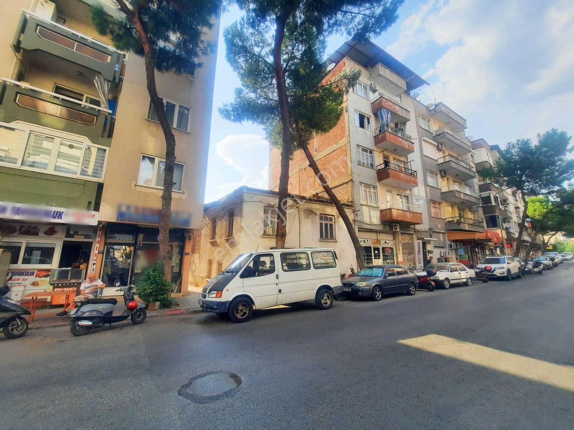 Hürriyet Caddesi Üzerinde Satılık Müstakil Ev - Görsel 3