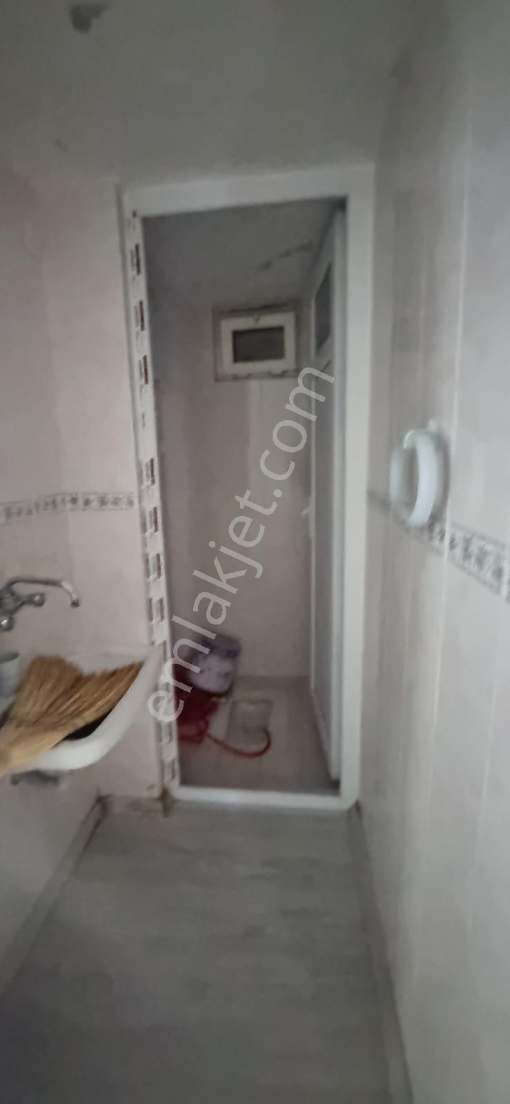 Tombul Emlaktan Yenil Mahallede Satılık Komple 3 Katlı Bina - Görsel 5