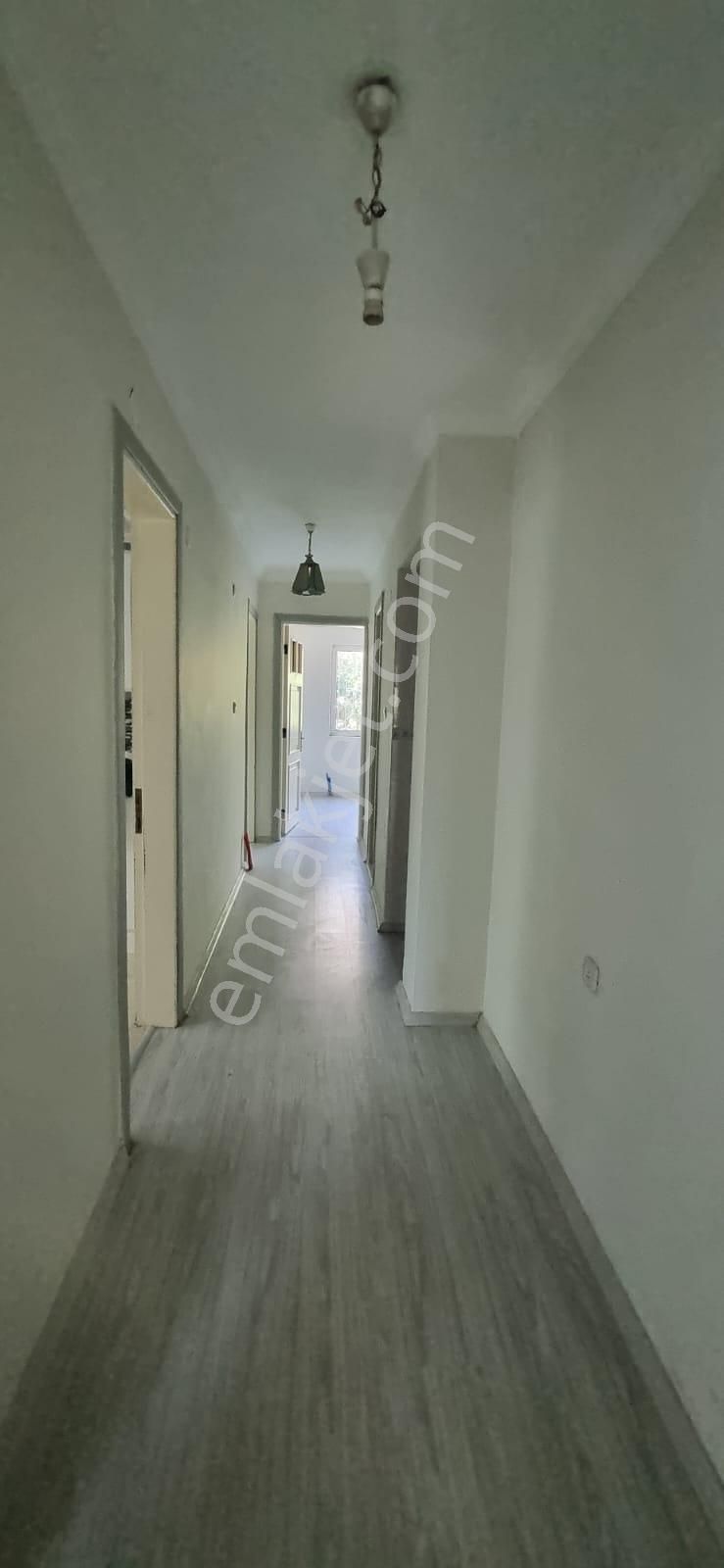 Tombul Emlaktan Yenil Mahallede Satılık Komple 3 Katlı Bina - Görsel 6
