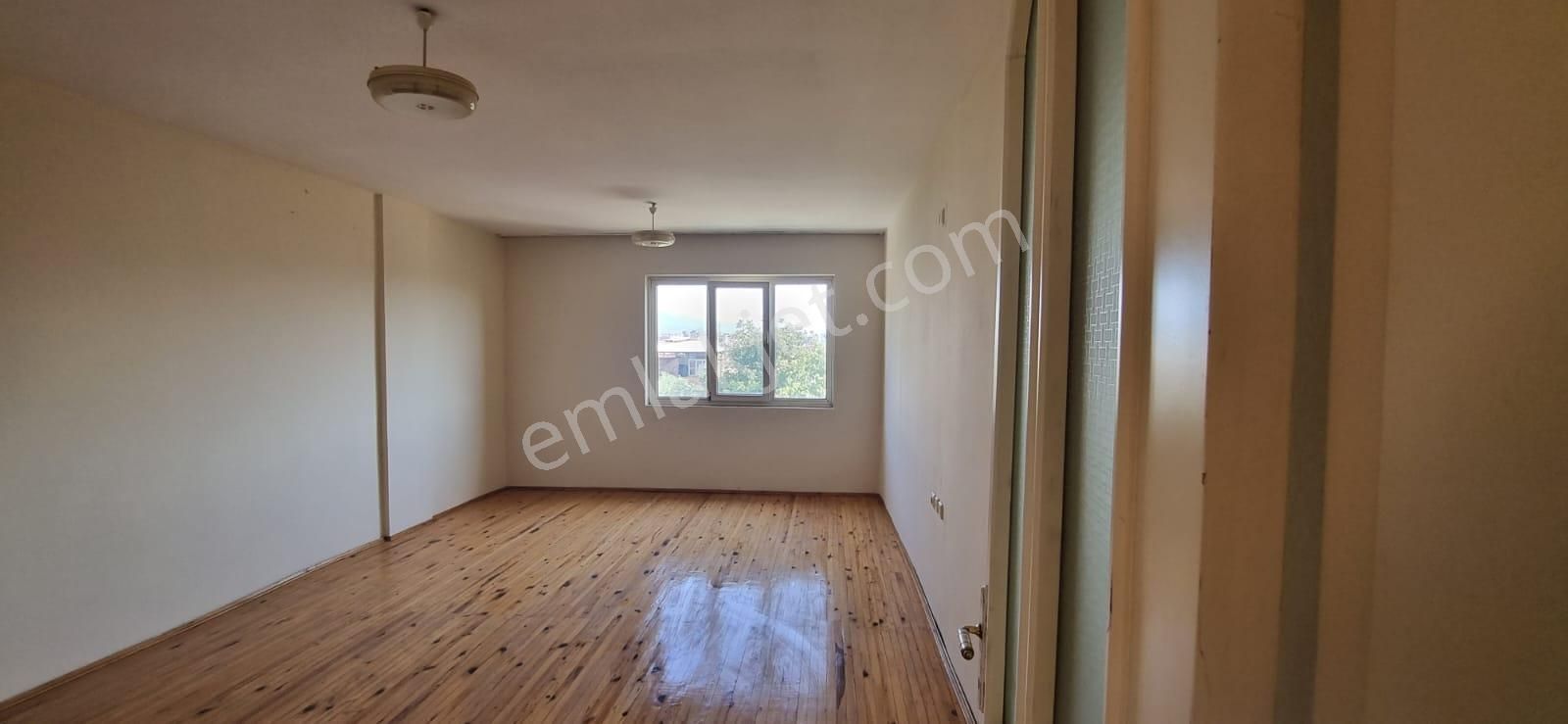 Tombul Emlaktan Yenil Mahallede Satılık Komple 3 Katlı Bina - Görsel 23