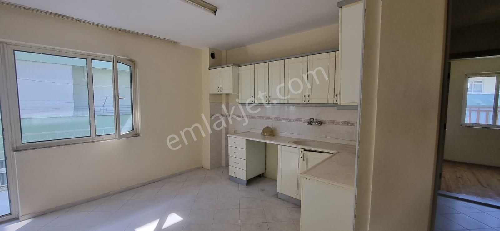 Tombul Emlaktan Yenil Mahallede Satılık Komple 3 Katlı Bina - Görsel 27