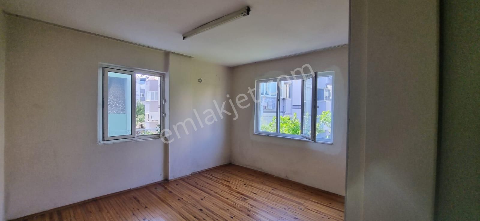 Tombul Emlaktan Yenil Mahallede Satılık Komple 3 Katlı Bina - Görsel 14