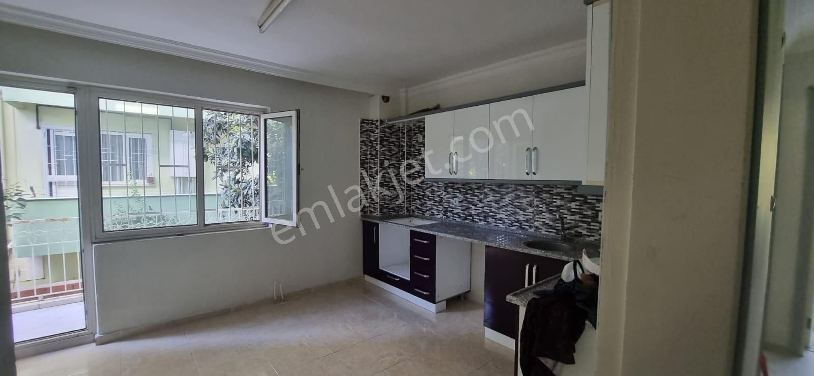 Tombul Emlaktan Yenil Mahallede Satılık Komple 3 Katlı Bina - Görsel 9