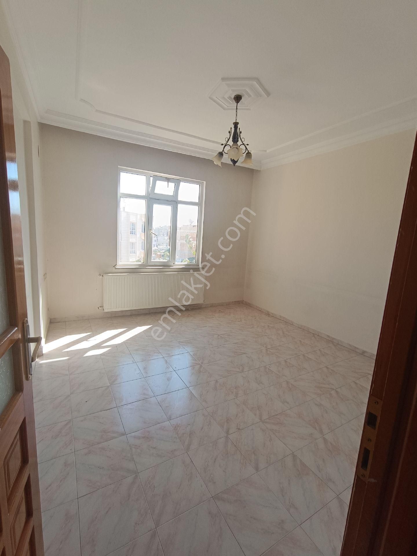 Kilis Merkez İsmet Paşa Kiralık Daire İsmetpaşa Mahallesi'nde çok güzel 3+1 daire