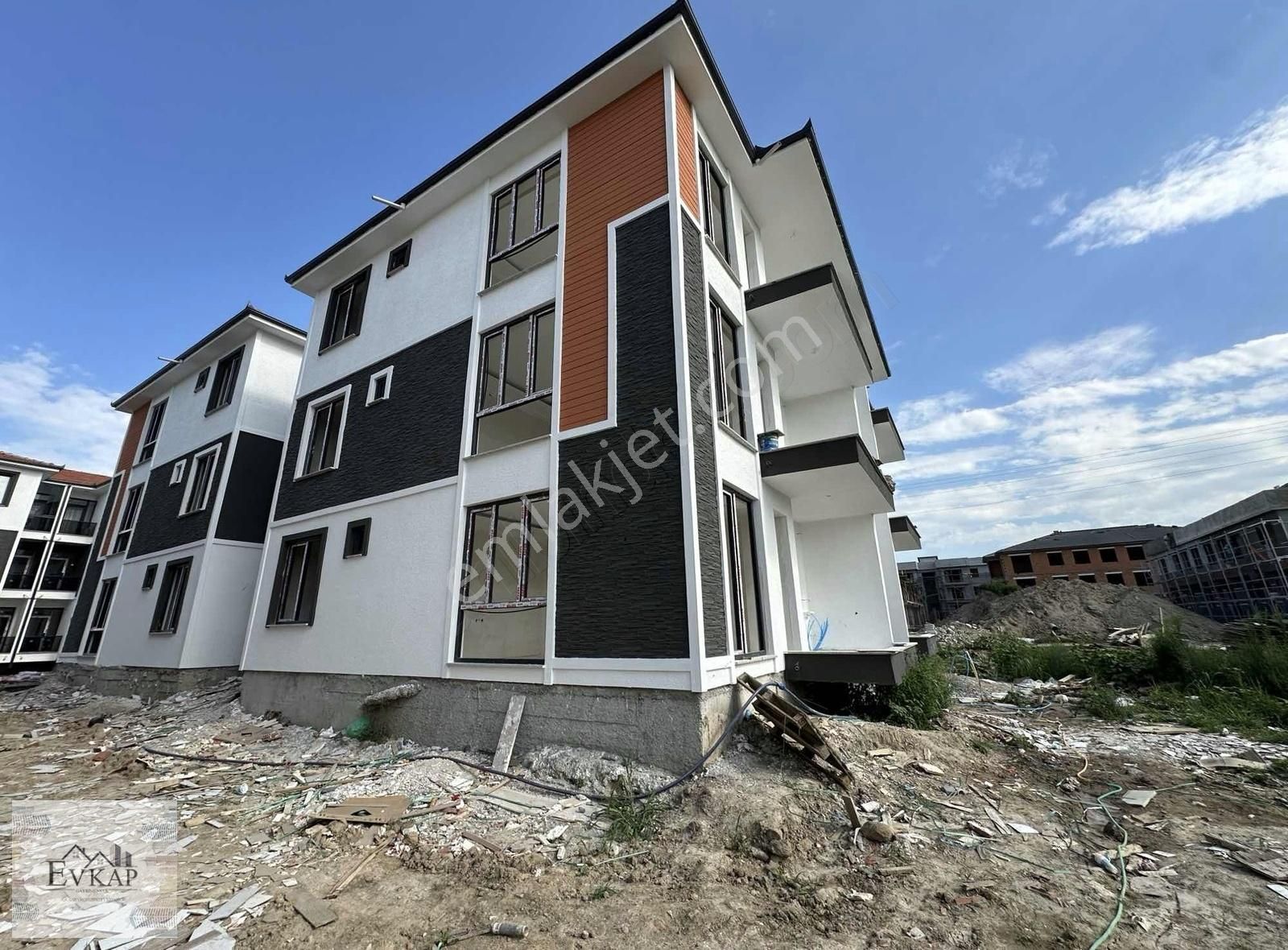 Arifiye Fatih Satılık Daire EVKAP GAYRİMENKUL ARİFİYE FATİH MAH 2+1 100 M2 SATILIK SON DAİRE