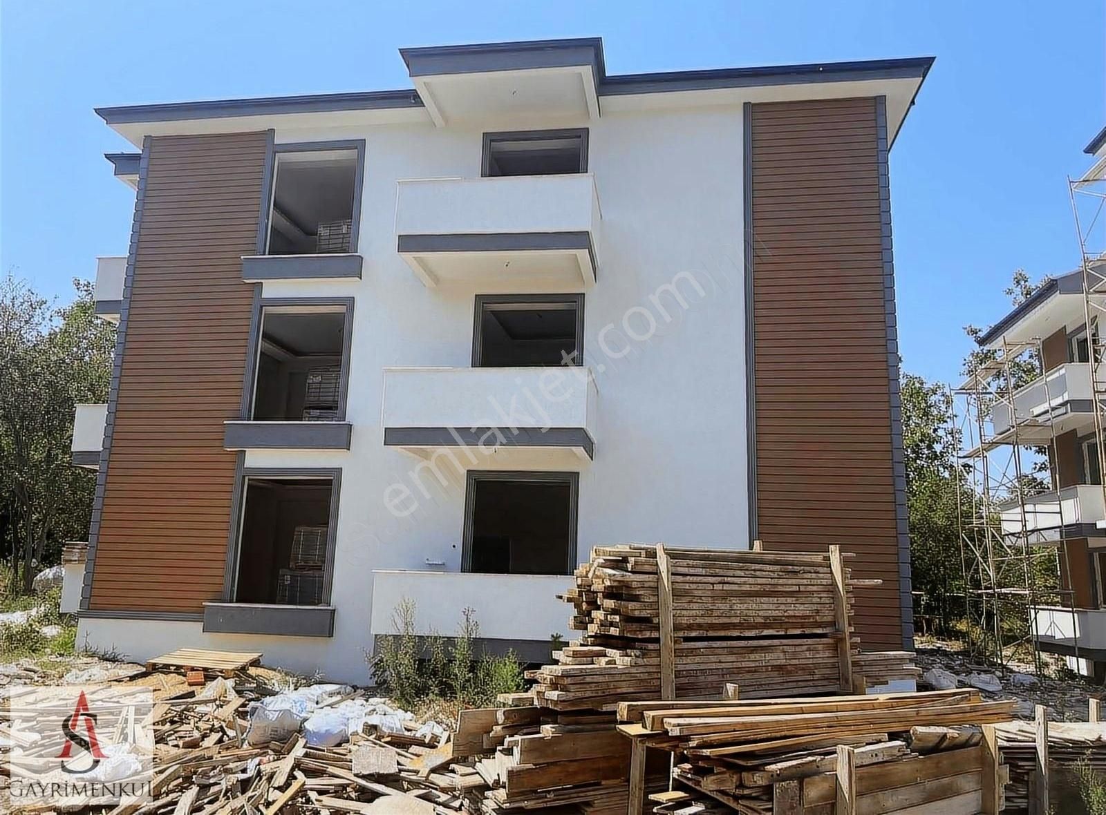 Sapanca Gazipaşa Satılık Daire SAPACA GAZİPAŞA MEVKİ SATILIK 3+1 EBEVEYN BANYOLU DAİRE