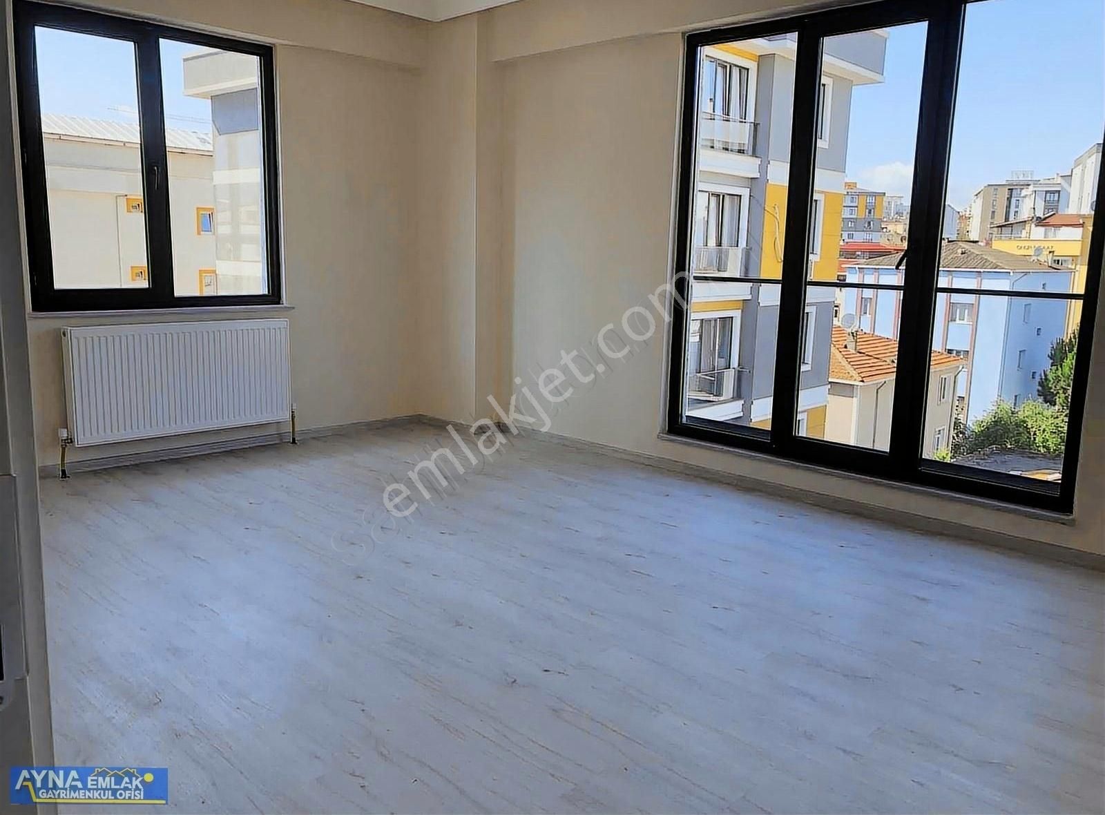 Pendik Kurtköy Satılık Daire SİTE İÇİ 2+1 DAİRE