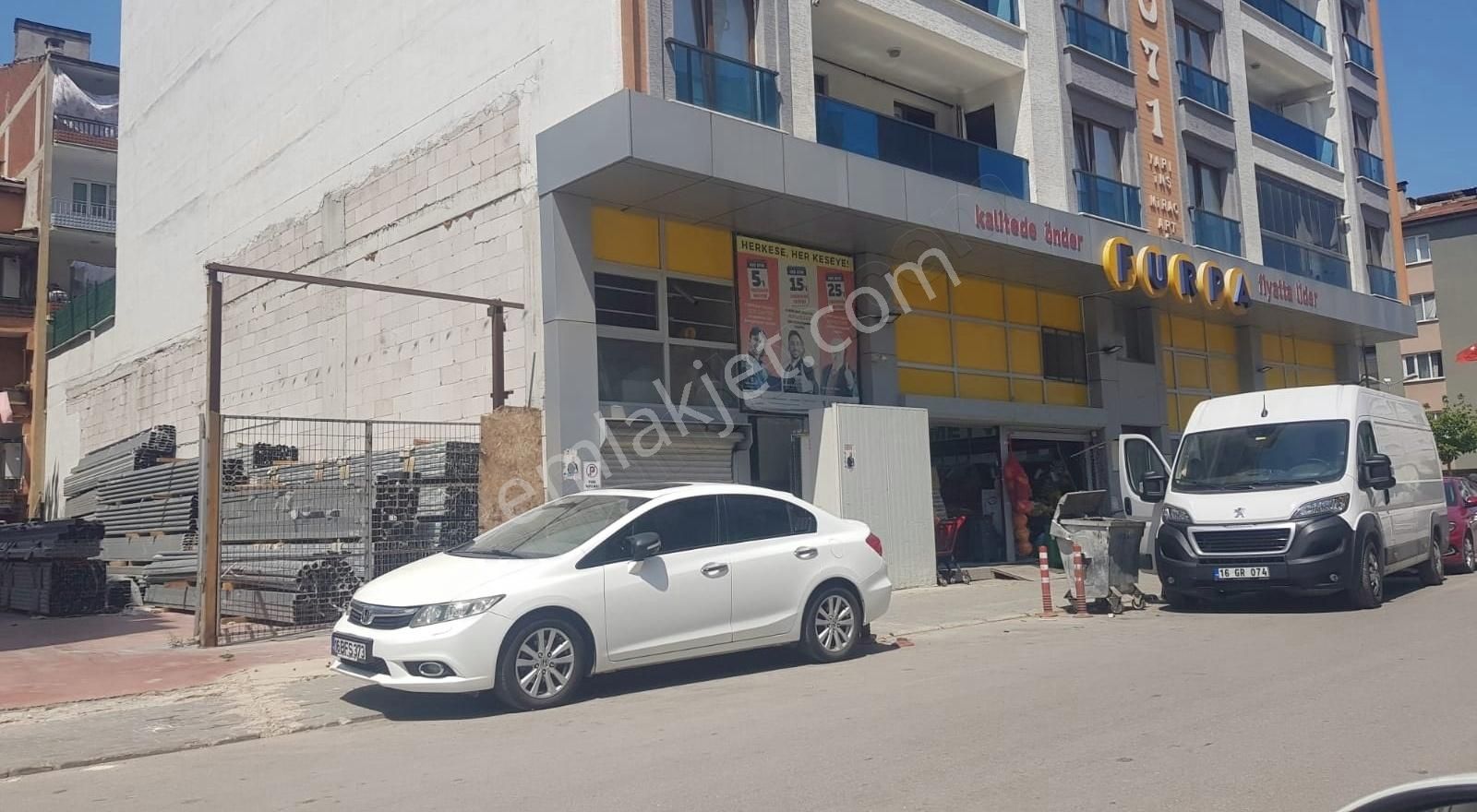 Bursa Osmangazi Satılık Ticari İmarlı Emek Z.Gümüşdiş mah. fevzi çakmak cad.300m2 satılık arsa.