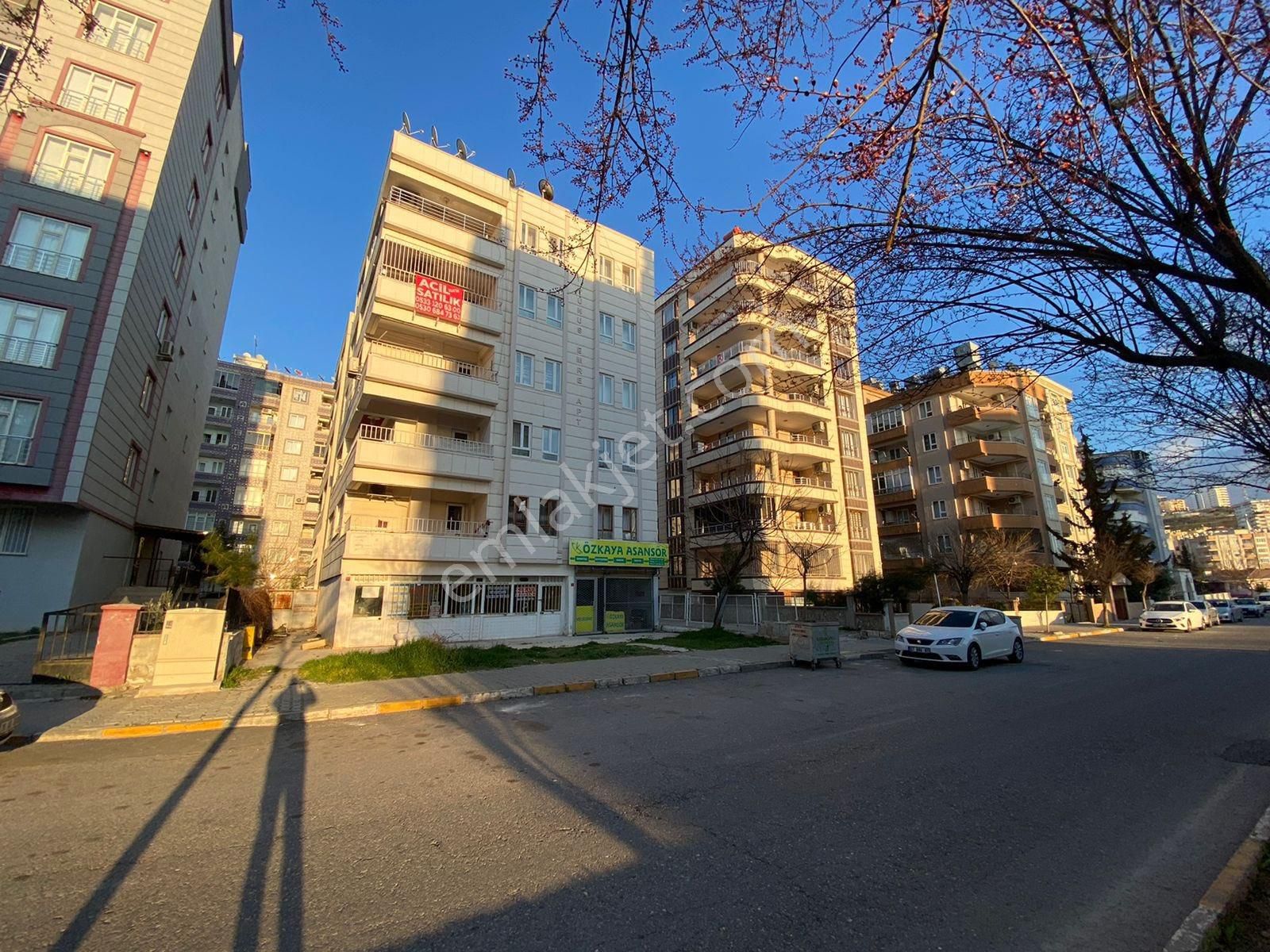 Karaköprü Şenevler Satılık Daire ACİL EMLAK GÜVENCESİYLE SATILIK 3+1 DAİRE