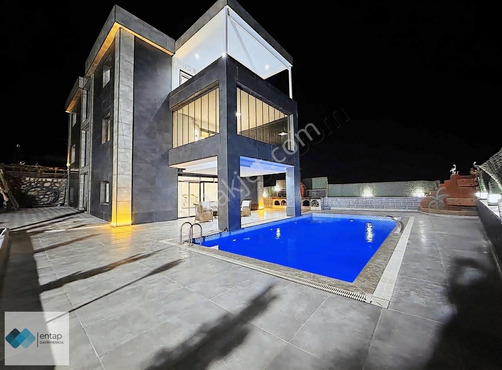 Şahinbey Gerciğin Satılık Villa GERCİĞİN SINIRINDA 2000 M2 ARAZİ ÜZERİNE KURULU LÜKS BAĞ EVİ