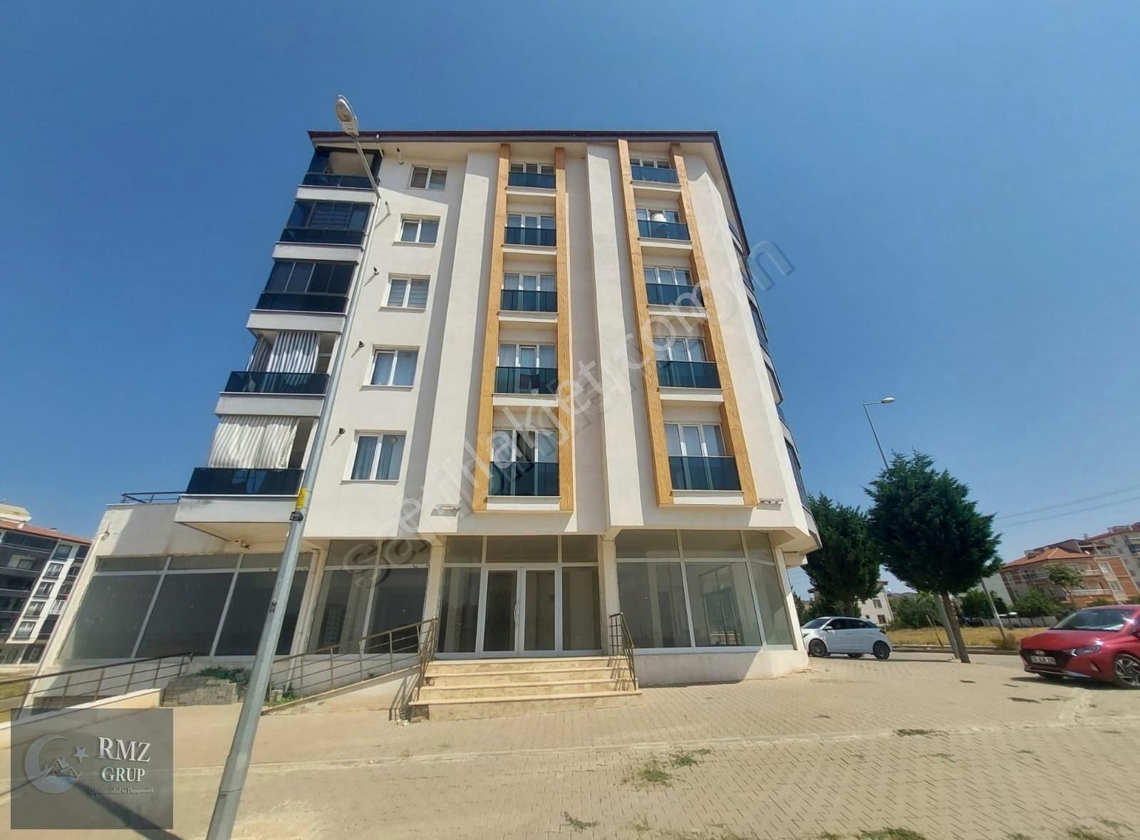 Yahşihan Yenişehir Satılık Dükkan & Mağaza SATILIK İŞ YERİ YENİŞEHİR'DE 310 M2 ** RMZ GRUP GAYRİMENKUL **