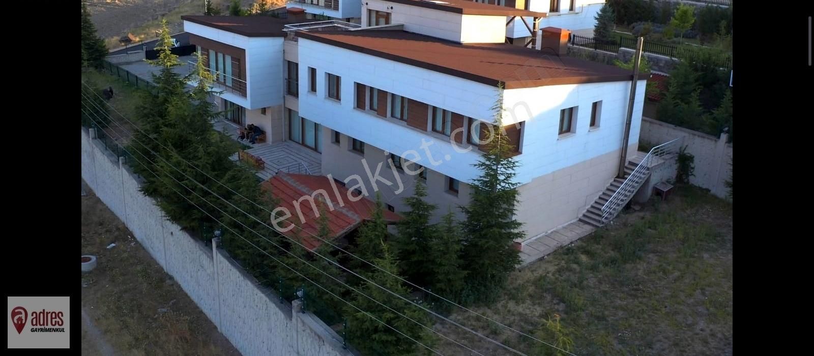 Beypazarı Ayvaşık Satılık Villa ADRESTEN SATILIK ÖZEL TASARIM 8+1 ULTRA LÜX FIRSAT VİLLA .