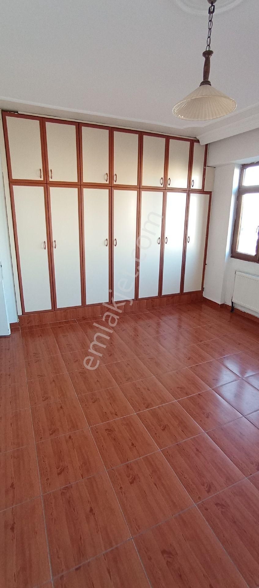 Kayapınar Huzurevleri Satılık Daire HUZUR EVLERİNDE SATILIK DAİRE KAT 5 3+1 CUMARTESİ PAZARIN BAŞINDA 