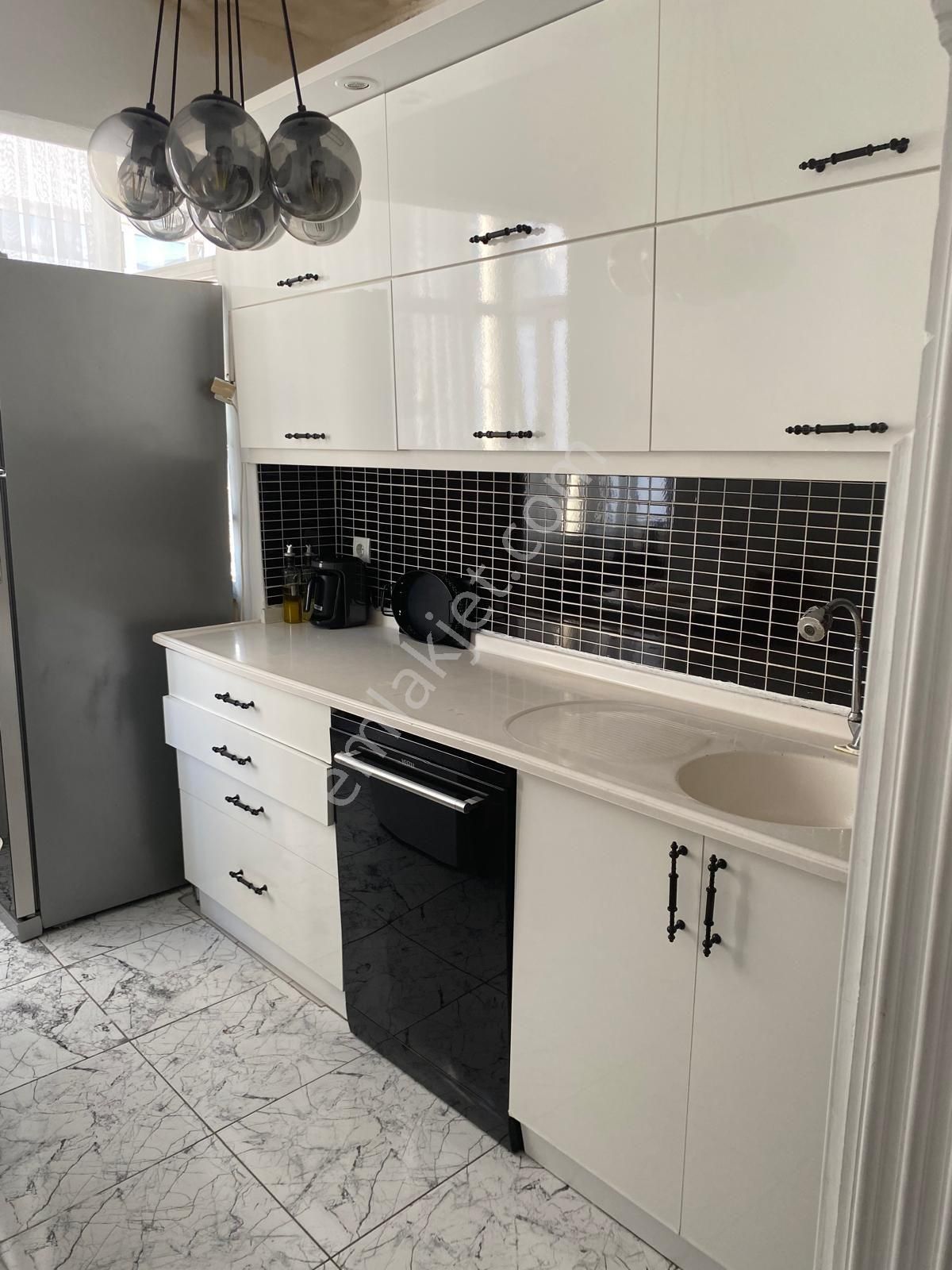 Antalya Da Şehrin Merkezinde İçi Yeni Yapılı Asansör Lu 2 Artı 1 Daire - Görsel 11