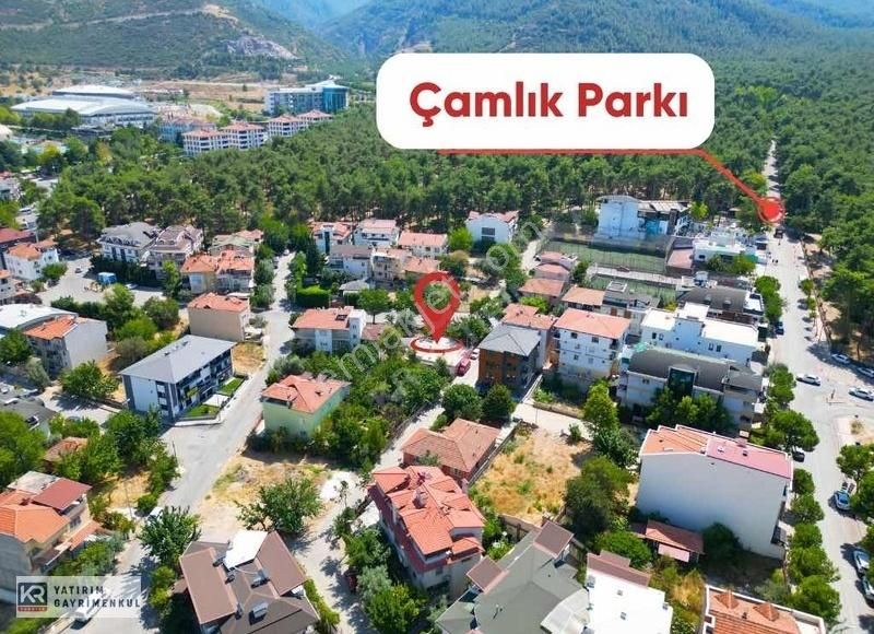 Pamukkale Kınıklı Satılık Ticari İmarlı KR YATIRIM'dan Çamlıkta Mükemmel Konumda Satılık Köşe Parsel