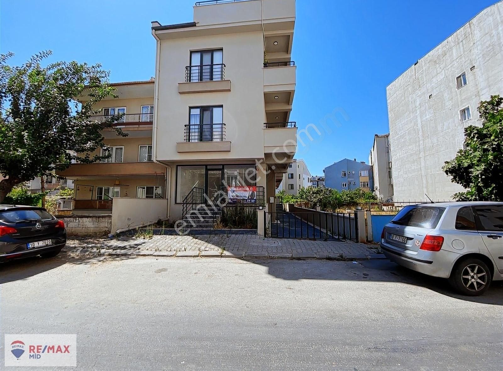 Altıeylül 1. Gündoğan Satılık Daire CENGİZ TOPEL CADDESİNE YAKIN KONUMDA SATILIK 2+1 DUBLEKS DAİRE