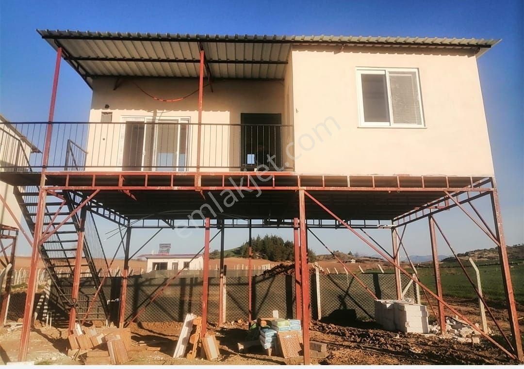 Karaisalı Kırıklı Satılık Köy Evi Kırıklı Köyünde 448 M2 Arsa 1+1