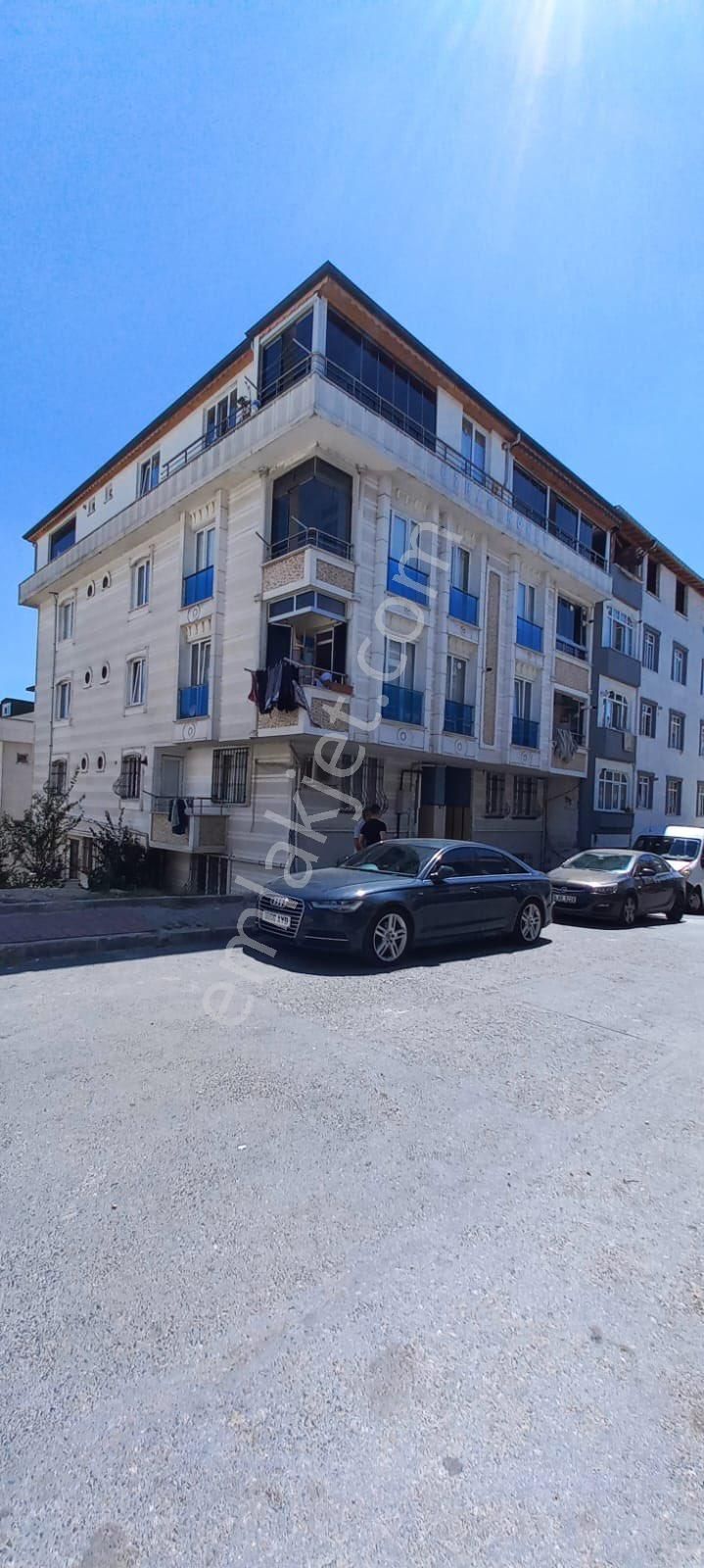 Başakşehir Altınşehir Satılık Daire İstanbul başakşehir altınşehir mahallesinde çok acil satılık dubleks daire