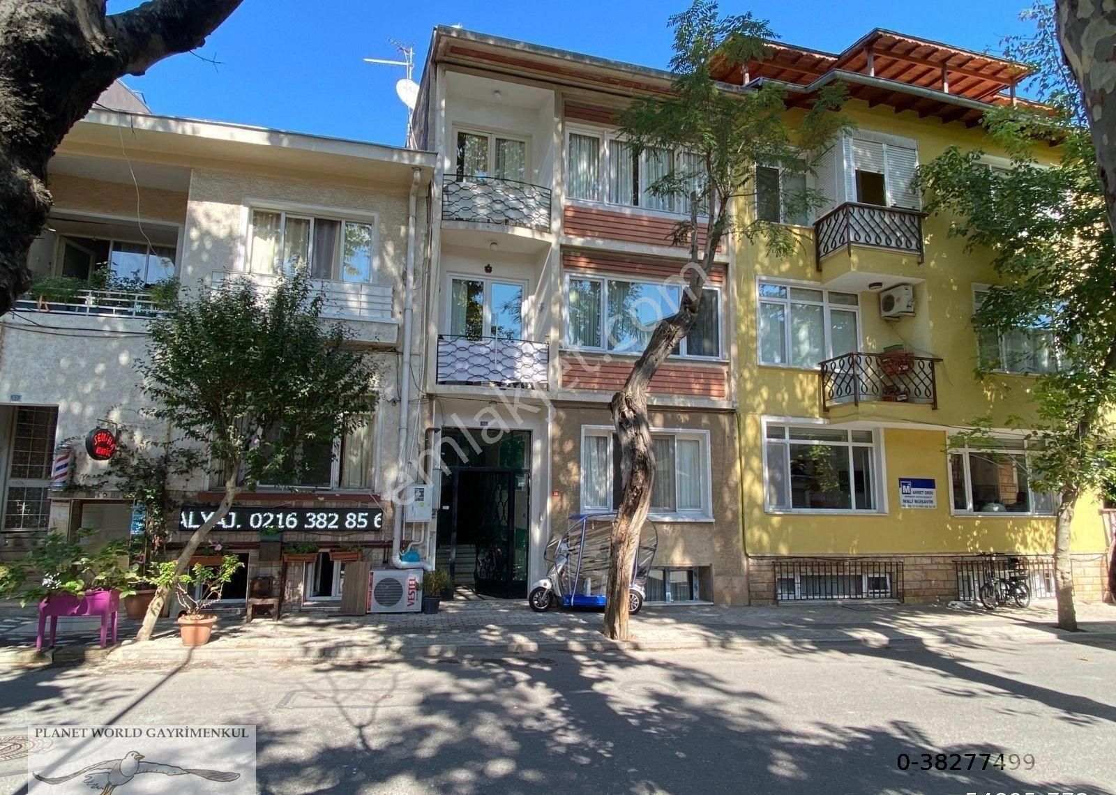 Adalar Maden Satılık Daire Planet'ten Merkezde Ana Caddede Alçak Giriş 2+1 Daire