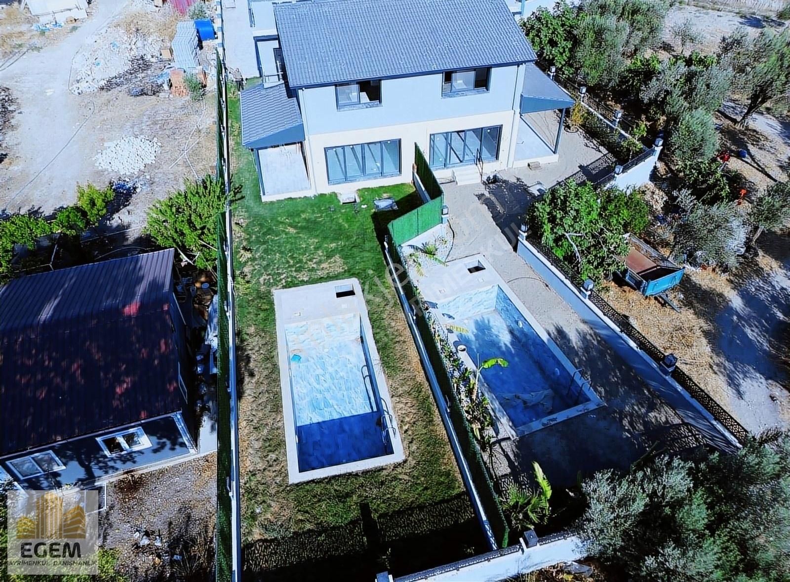 Urla Kuşçular Satılık Villa URLA KUŞCULARDA SATILIK 5+1 HAVUZLU VİLLA