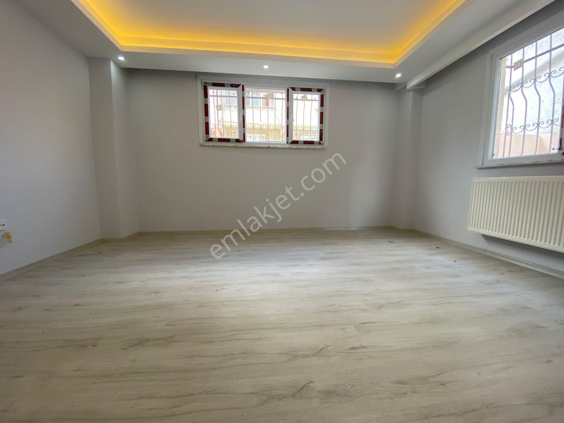 Esenler Çifte Havuzlar Satılık Daire AVRUPA EMLAK TAN ESENLER ÇİFTE HAVUZLAR MAH 95 M² 2+1 BAHÇE KAT,CAMLARI DÜZ,SIFIR BİNA,SATILIK DAİRE