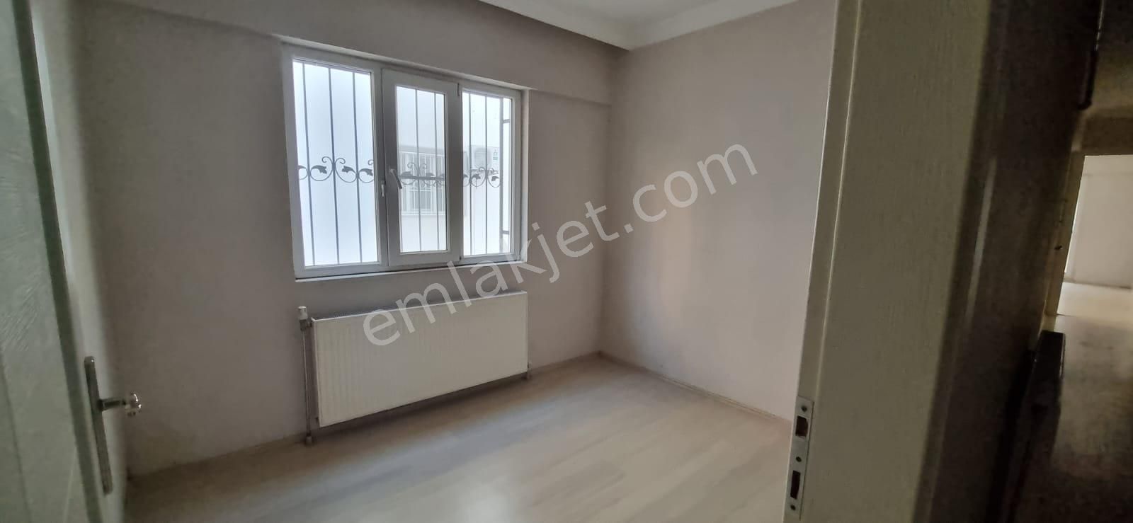 Tombul Emlaktan Yeşil Mahallede Kiralık 4+1 Daire - Görsel 4