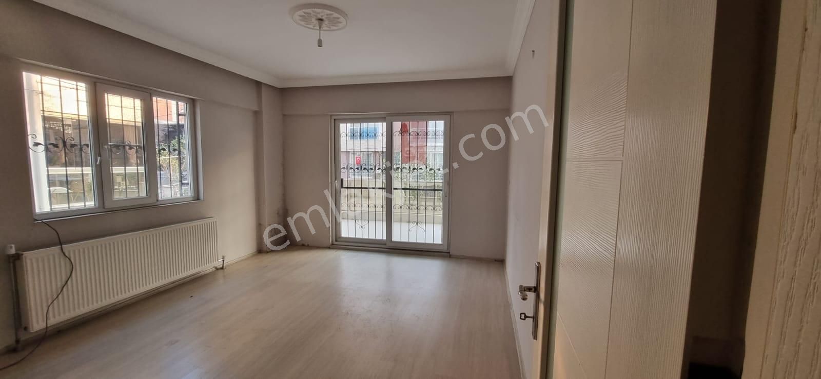 Tombul Emlaktan Yeşil Mahallede Kiralık 4+1 Daire - Görsel 11