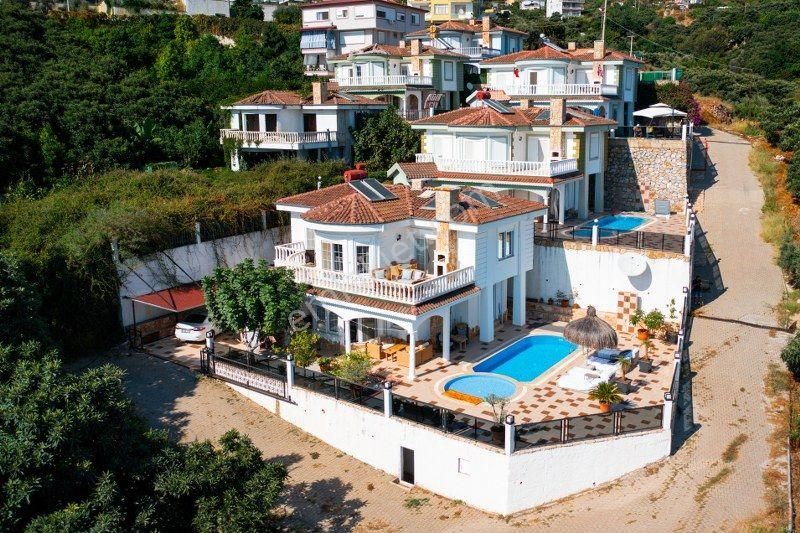 Alanya Büyükhasbahçe Satılık Villa  SATILIK VİLLA     Alanya Hasbahçe  ODA SAYISI     4+1