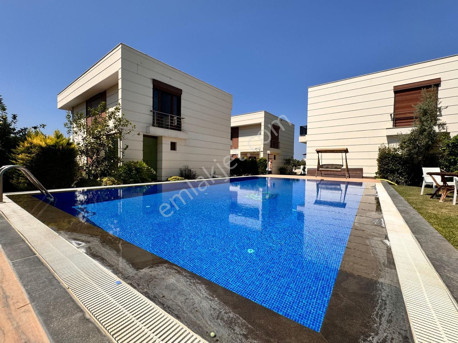 Kuşadası Güzelçamlı Satılık Villa  GÜZELÇAMLI'DA DENİZ MANZARALI MÜSTAKİL 4+2 VİLLA