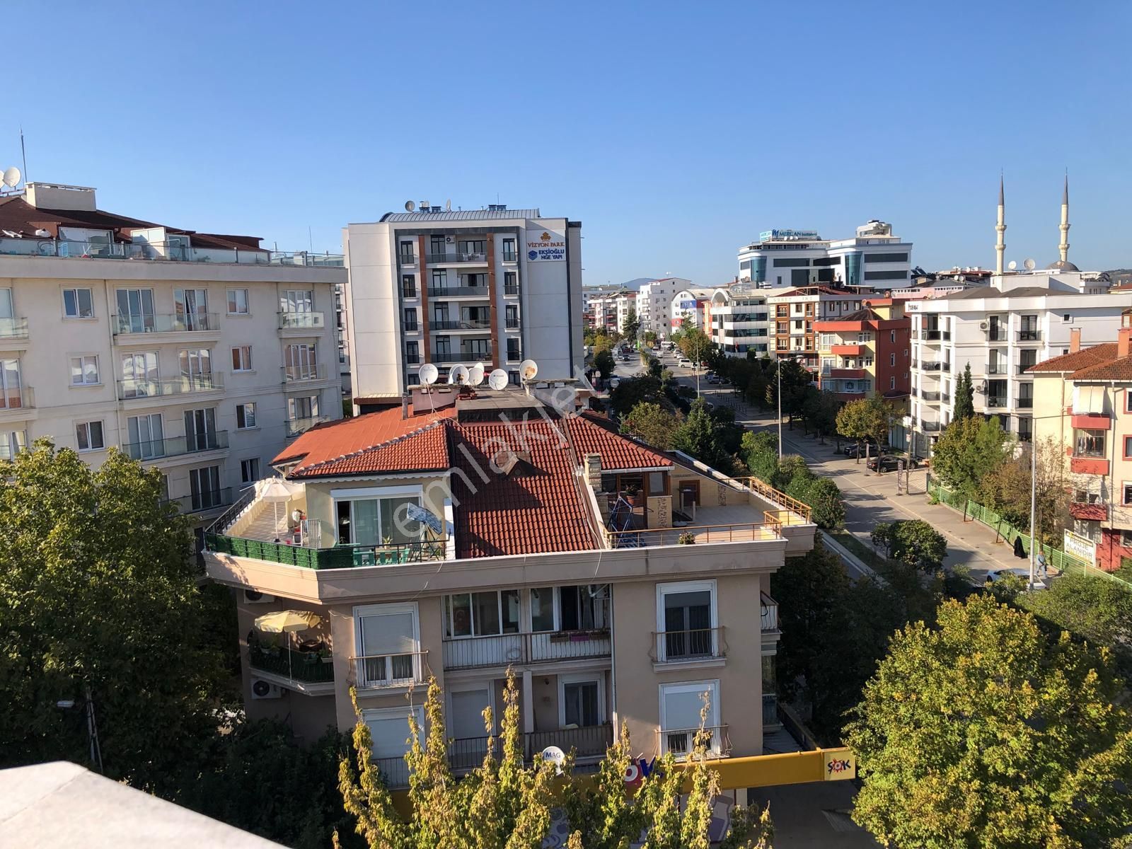 Tuzla Yayla Satılık Daire  AKÇADAĞ GAYRİMENKUL'DEN CADDE ÜZERİ MUHTEŞEM MANZARALI DAİRE