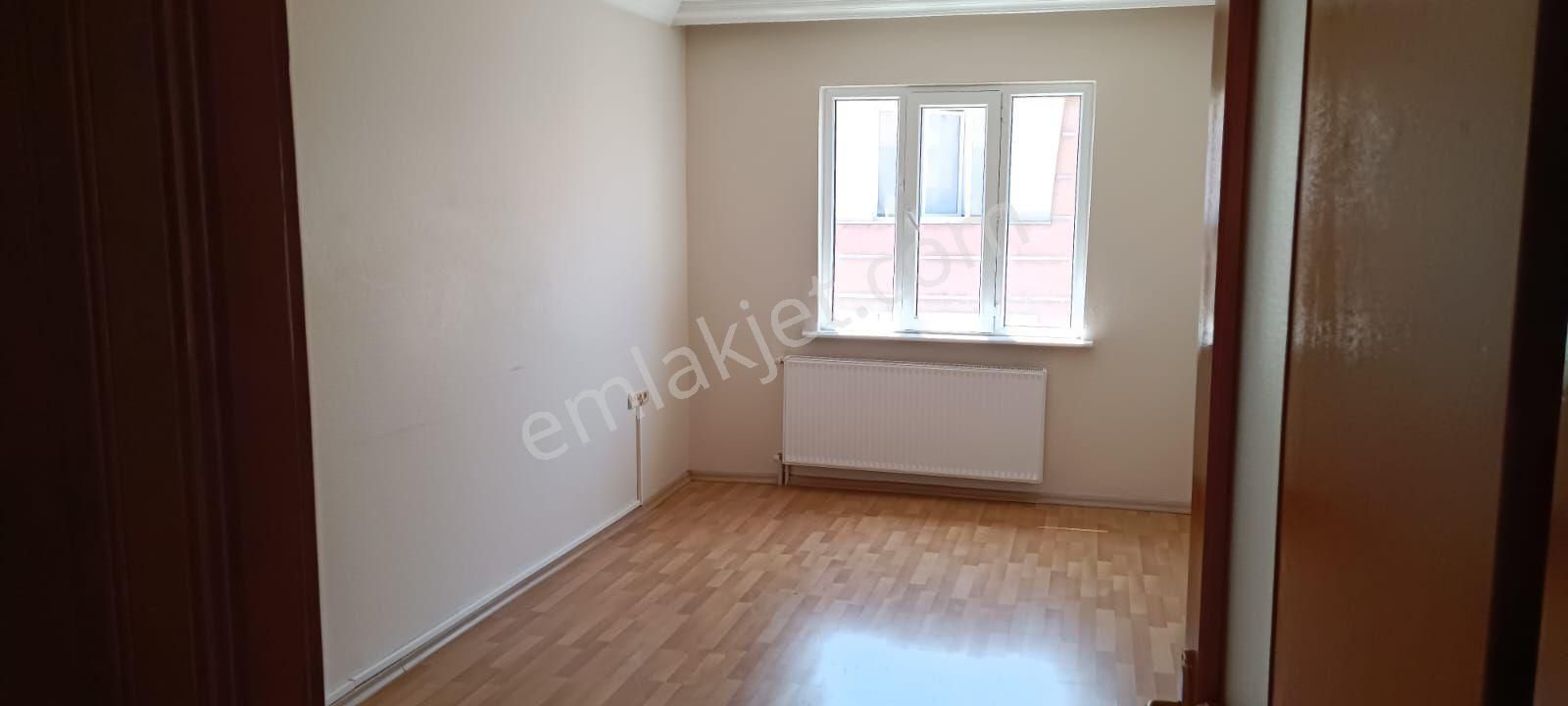 Sahibinden Kapalı Pazar Yanı Ve Okullar Bölgesinde 3+1 Müstakil Binada Kiralık Daire