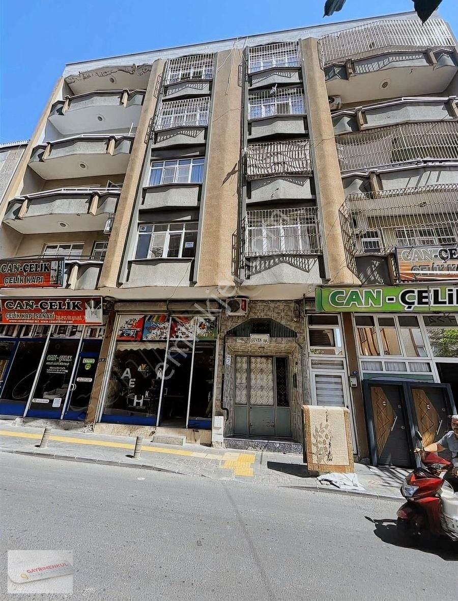 Kilis Merkez Tosyalı Satılık Daire Üniversite Emlaktan Satılık Çarşıda 3+1 Daire