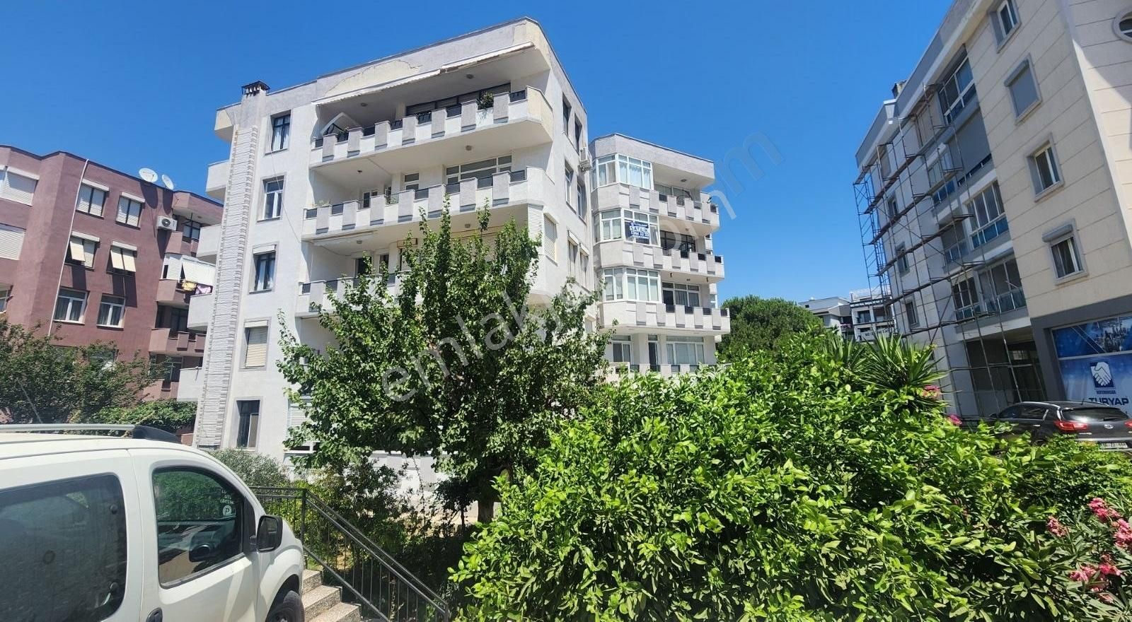 Seferihisar Camikebir Satılık Daire Seferihisar İzmir Yoluna Cephe 140m2 3+1 Daire