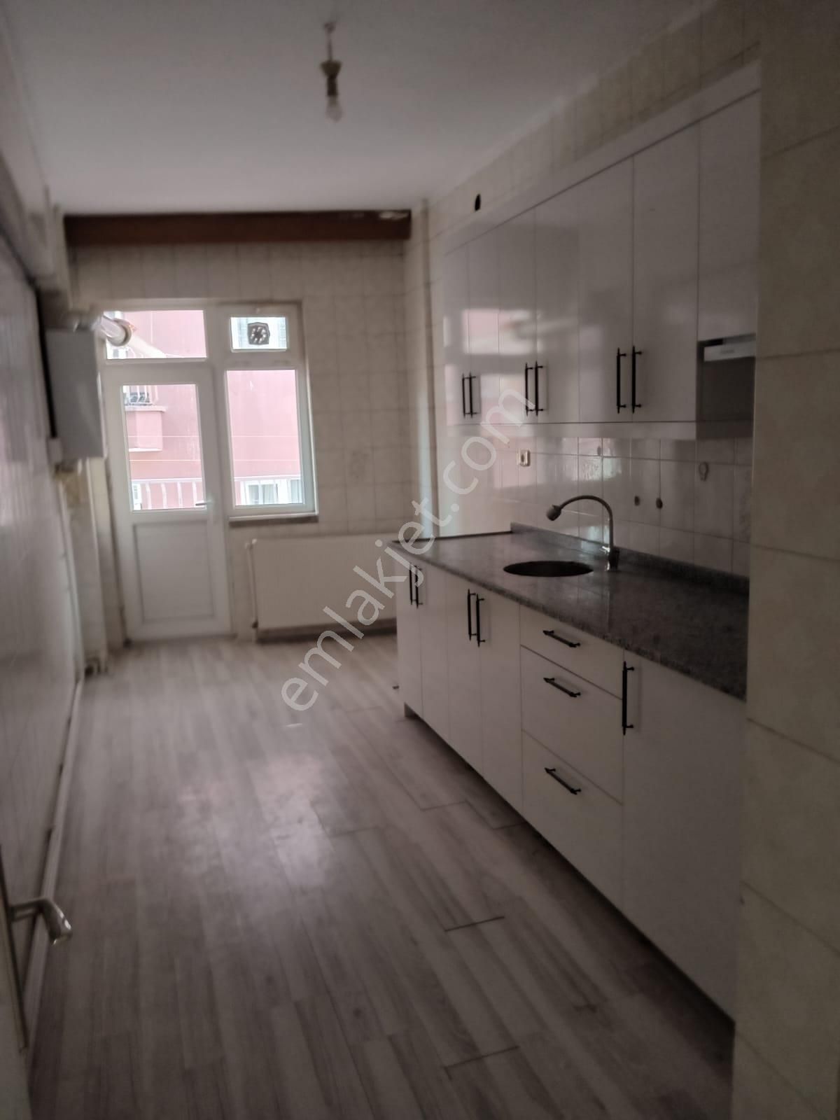 Kırıkkale Merkez Çalılıöz Satılık Daire  KIRIKKALE MERKEZ ÇALLÖZ MAHALLESİ 2.KAT SATILIK DAİRE 