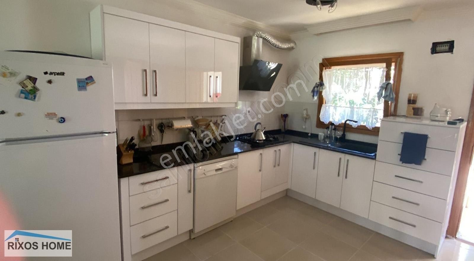 Avsallar Da Satılık Tripleks Lüks 3+1 Villa - Görsel 17