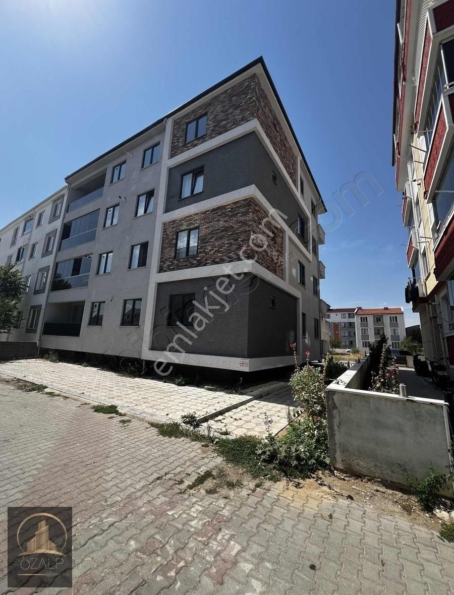 Kırklareli Merkez İstasyon Satılık Daire İSTASYON MAH ULTURA LÜX 3+1 EBEVEYN BANYOLU