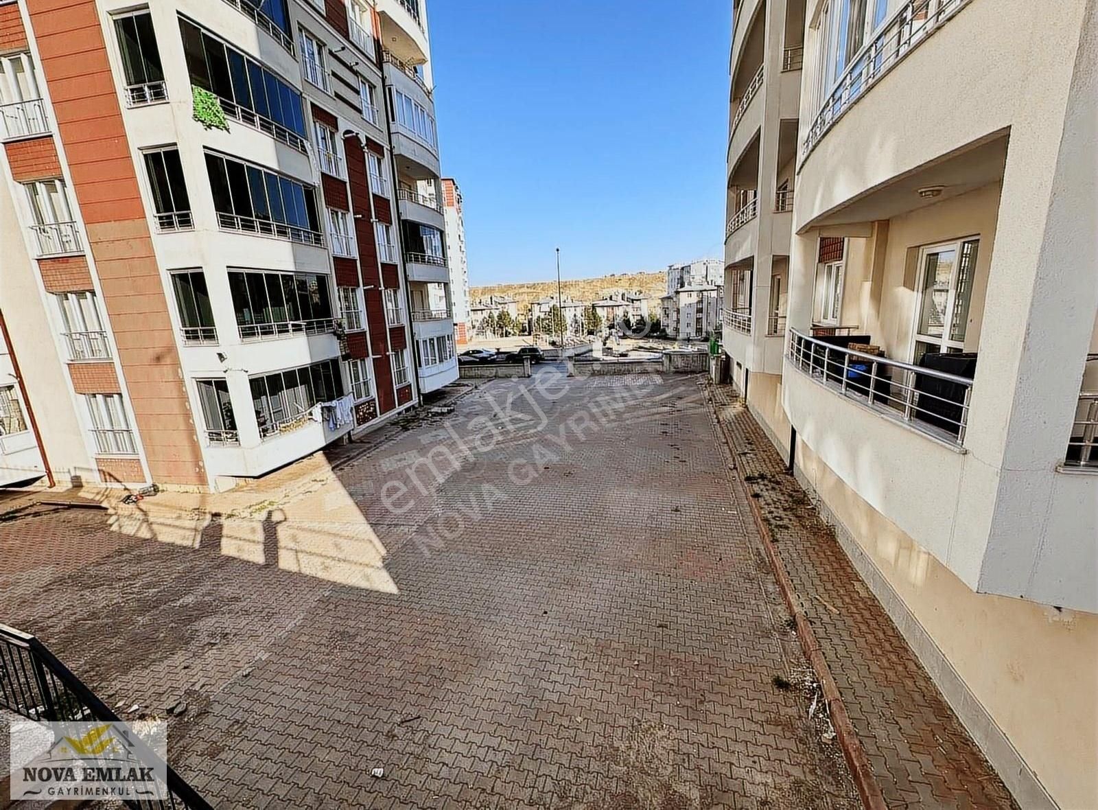 Sivas Merkez Alibaba Satılık Daire 3+1 GENİŞ VE KULLANIŞLI DAİRE