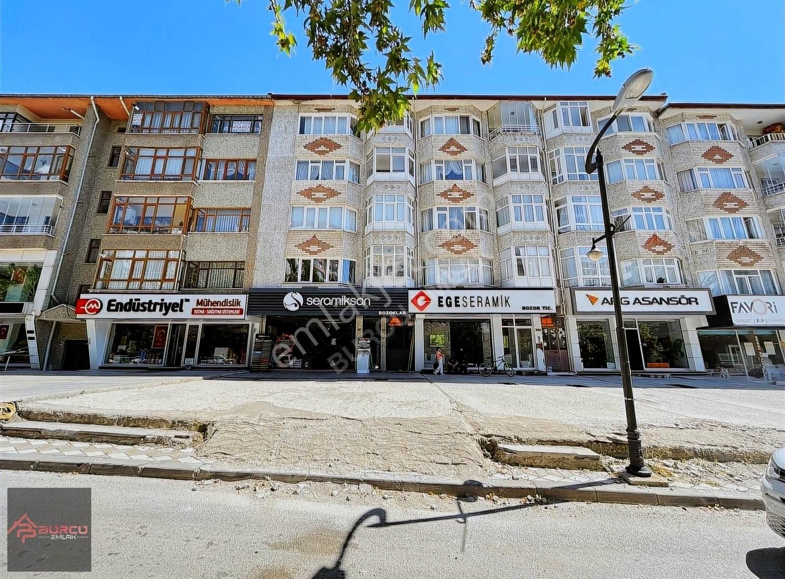 Yozgat Merkez Köseoğlu Kiralık Daire MERKEZDE ANA YOL KENARINDA 3+1 KİRALIK DAİRE***BURCU EMLAKTAN***