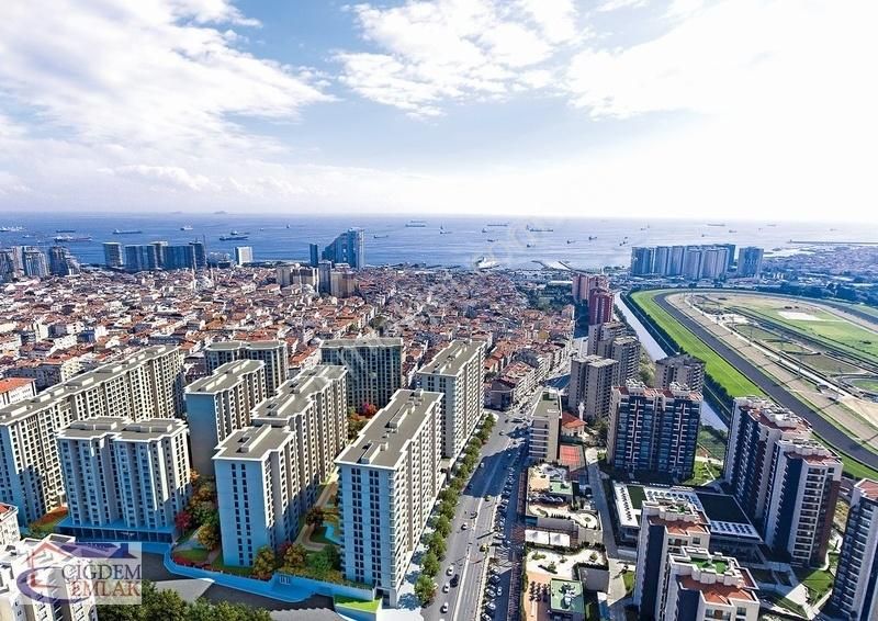 Zeytinburnu Sümer Satılık Daire LOCAMAHAL SİTESİNDE ŞAHESER BLOKTA 2+1 DAİRE