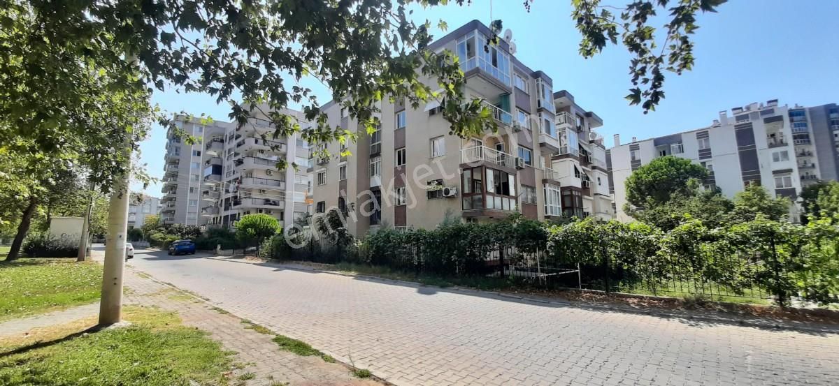 Bayraklı Soğukkuyu Satılık Daire İzmir Soğukkuyu/Bayraklı mevki 3+1 yapılı D.gazlı 4kat/2.Arakatı