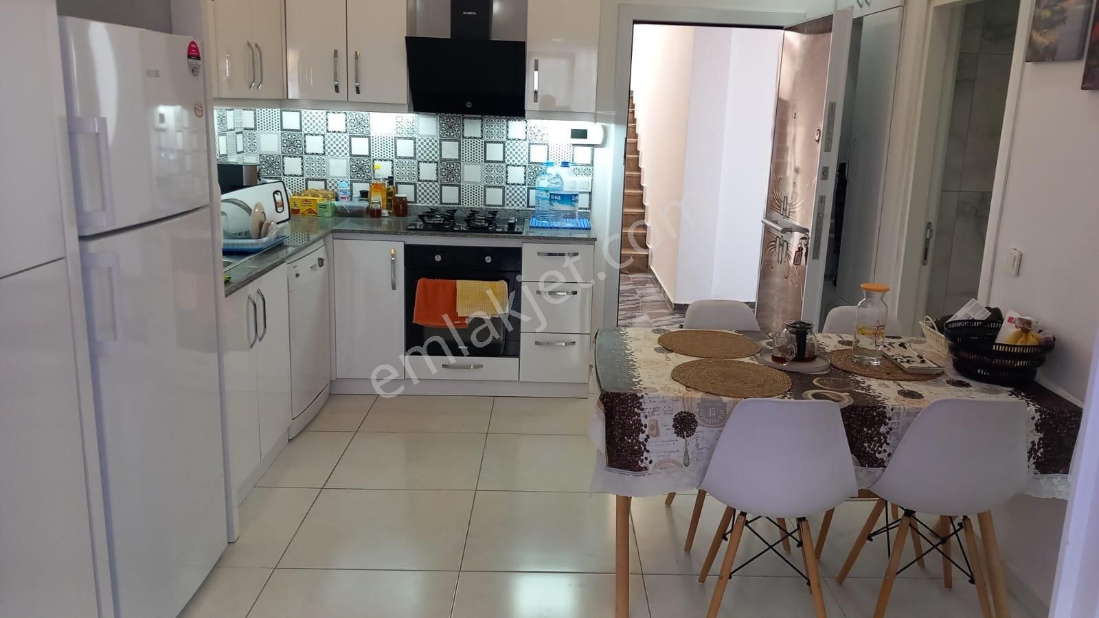 Alanya Mahmutlar Kiralık Daire  ACİL! 1203- MAHMUTLARDA 1+1 TEMİZ EŞYALI KİRALIK DAİRE 13,000 TL