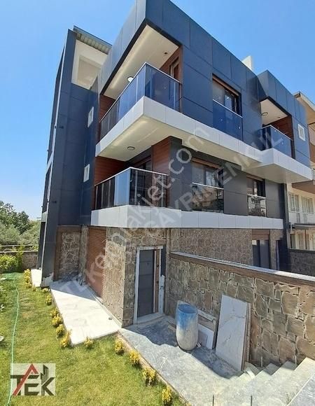 Bornova İnönü Satılık Villa ATATÜRK'DE FULL DENİZ MANZARALI MUHTEŞEM TERASLI TIRIPLEKS VİLLA