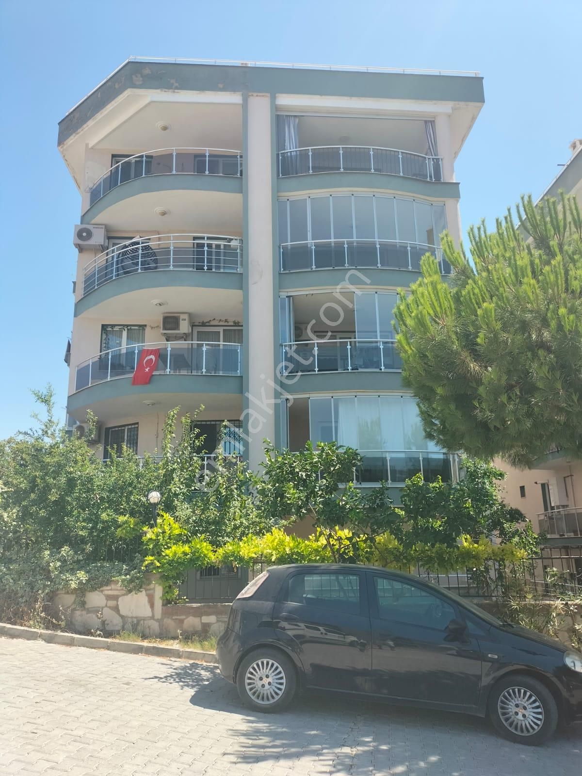 Kuşadası Ege Satılık Daire   HUZURLU VE GÜVENLİ YAŞAM ALANI 