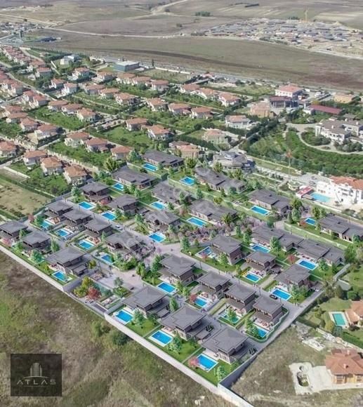 Büyükçekmece Alkent 2000 Satılık Villa Atlas'tan, Manzara Vadi'de, 6+1, 525m2, Tek Katlı Müstakil Villa