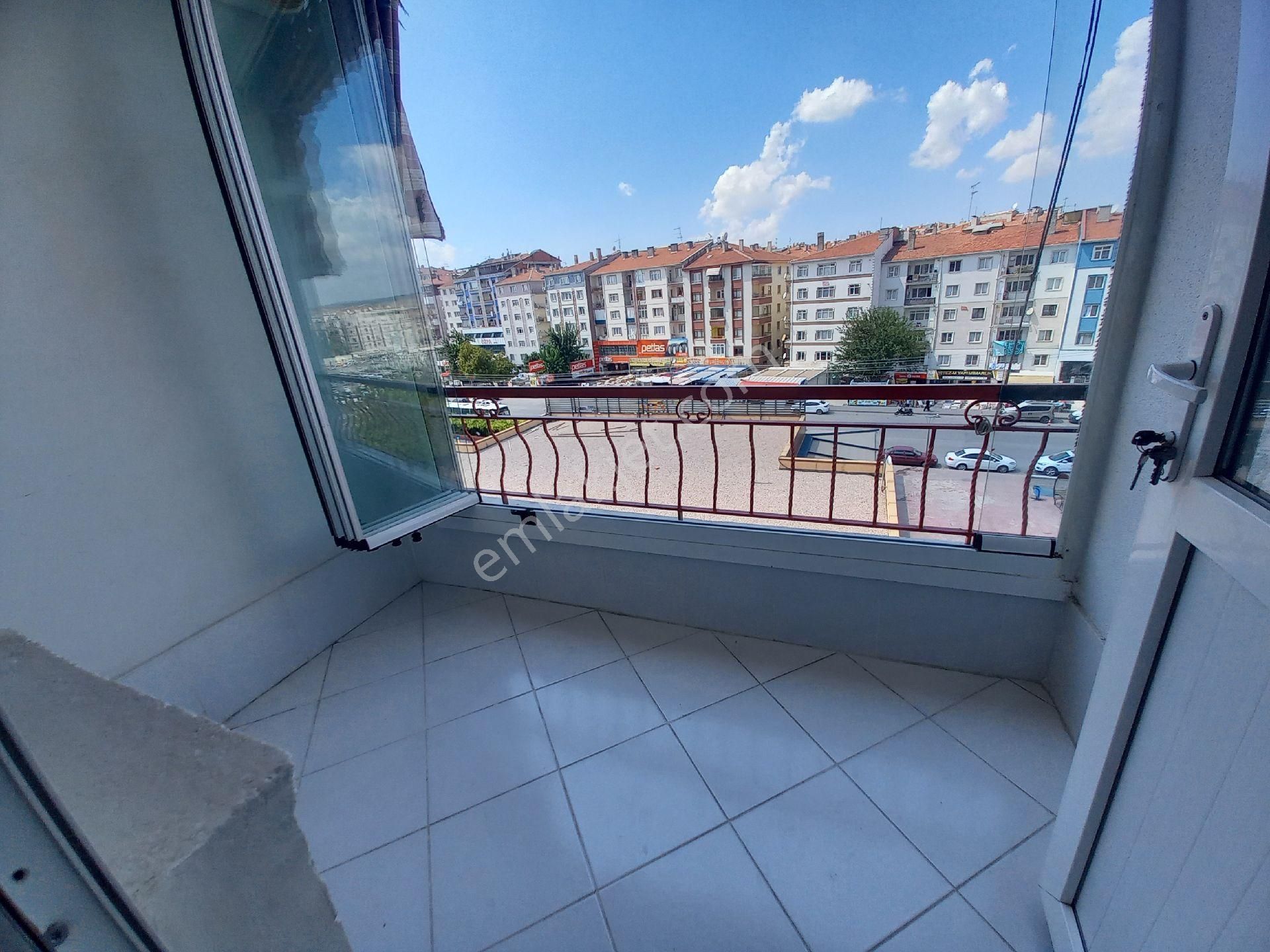 M.ç.mah 4+1 Daıre Kent Meydana Cephe Ön Cephe - Görsel 10