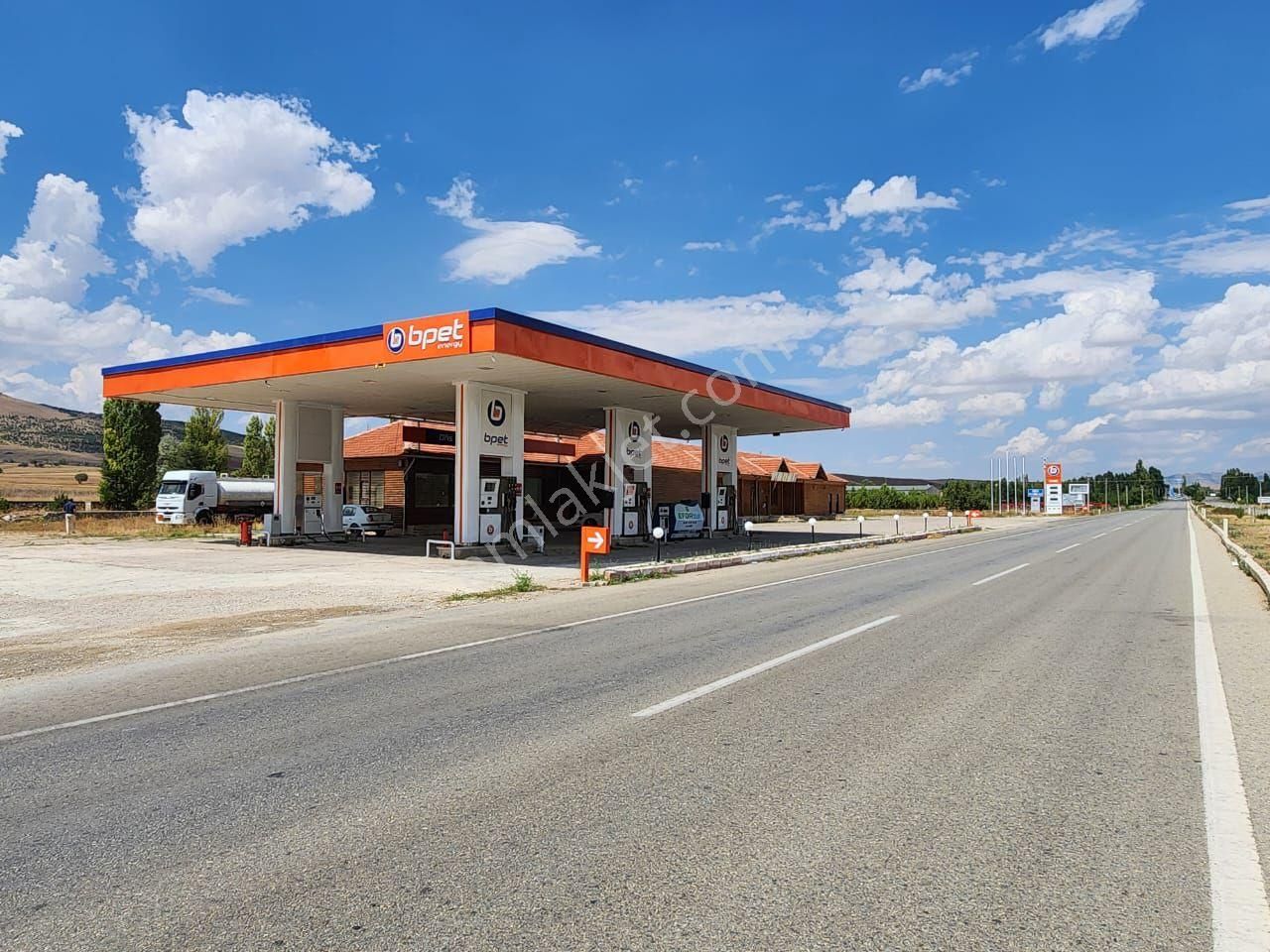 Kırşehir Merkez Özbağ Bld. (Karşıyaka) Satılık Benzin İstasyonu Kırşehir Özbağ İlçesinde Satılık Petrol Ve Tesis