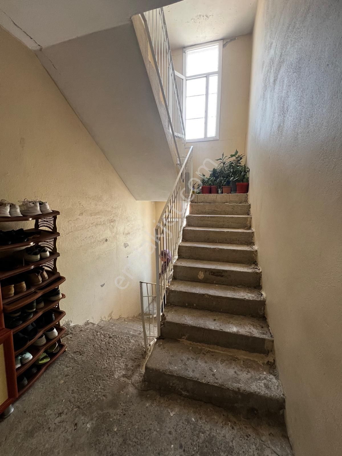 İsmetpaşa Mahallesinde 3+1 3 Katlı Satılık Müstakil Ev - Görsel 11